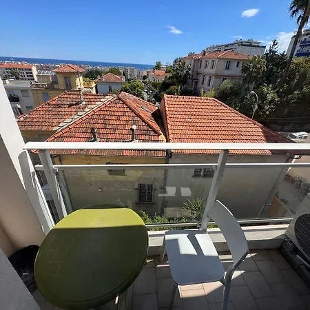 Sunshine Apartment *